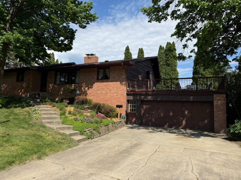 Just Listed! 2105 Linn Drive, Owatonna, MN