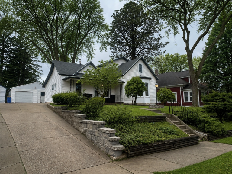 Just Listed! 118 Franklin Avenue, Owatonna, MN