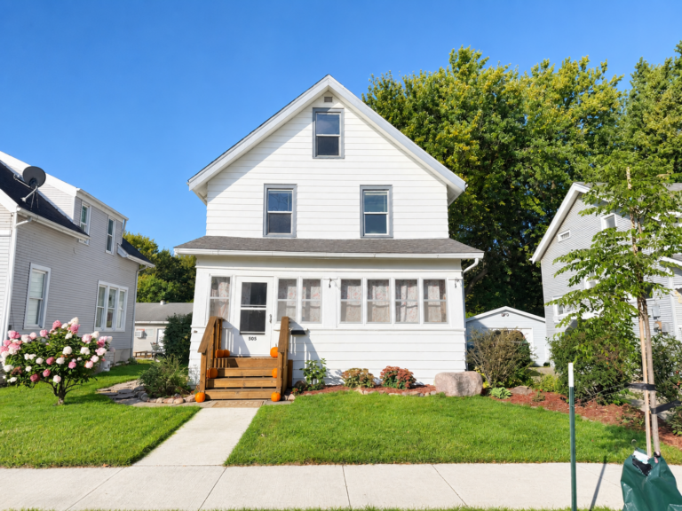 Just Listed! 505 2nd Street NW, Waseca, MN