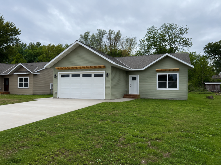 Open House October 3 – 820 Spark Avenue, Albert Lea, MN